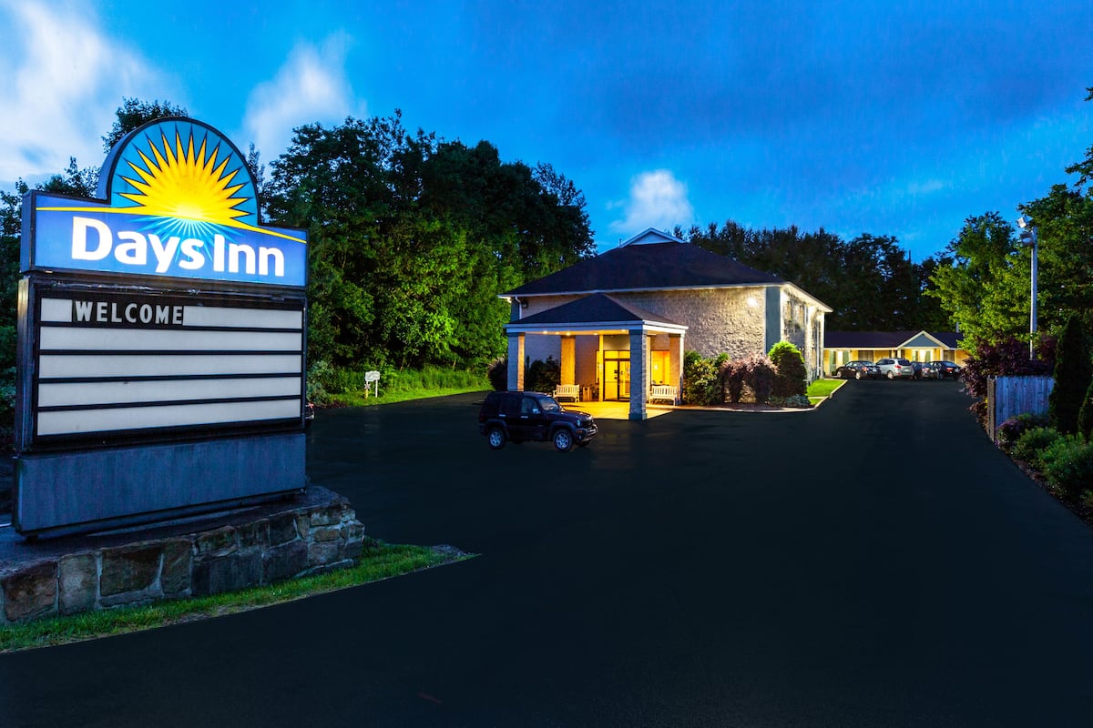 Days Inn by Wyndham Donegal in Seven Springs