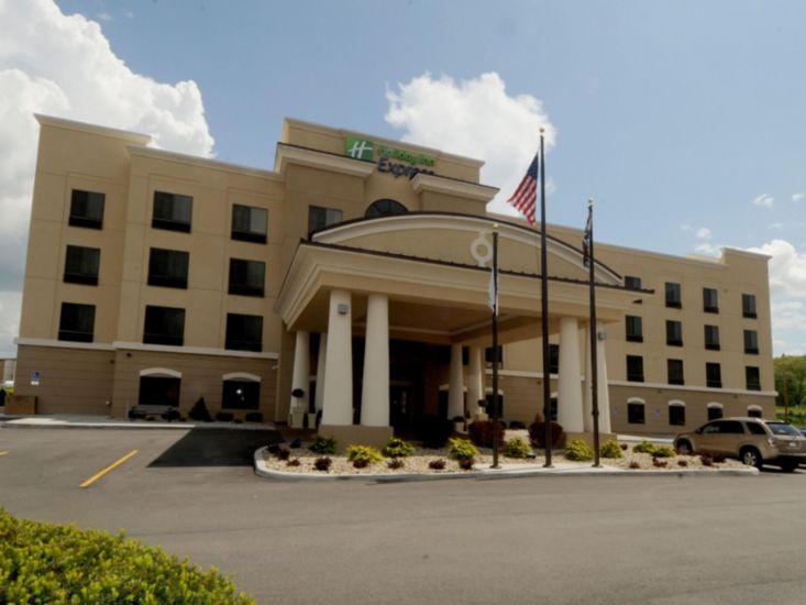 Holiday Inn Express Somerset in Seven Springs