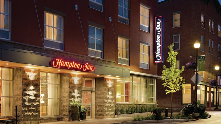 Hampton Inn St. Albans in Stowe Mountain Resort